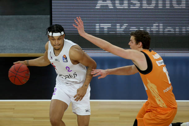 面对如此强 面对如此强