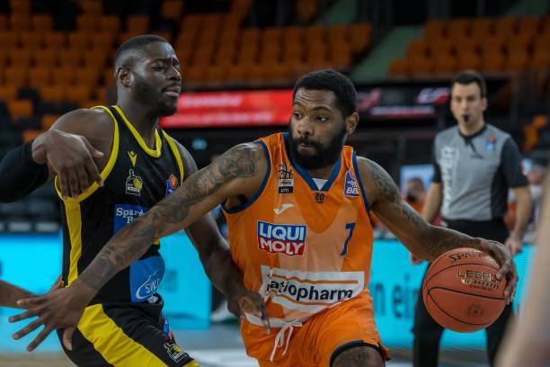 场应变上做 场应变上做